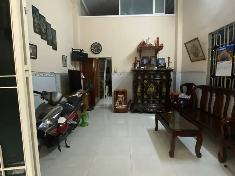 Bán nhà 3 tầng phường Phú Nhuận, Mặt tiền 4.8m, đường trước nhà 3m, có sân để xe, nhỉnh 6 tỷ... Bán nhà riêng tại Phú Nhuận, Hồ Chí Minh 01