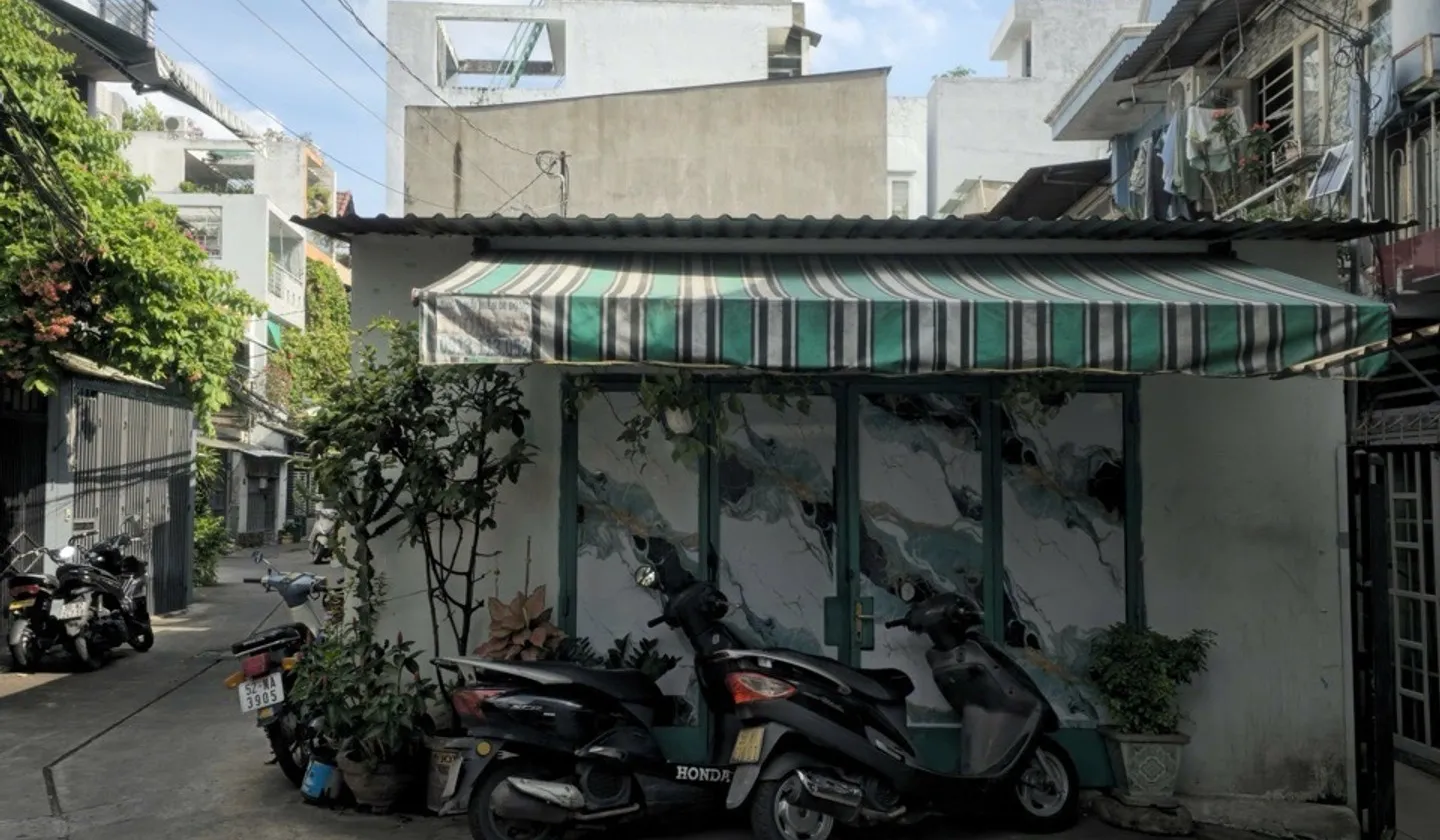 HẺM XE HƠI - GẦN MẶT TIỀN - NHÀ 3 MẶT TIỀN - DIỆN TÍCH LỚN GIÁ HẠT RẺ... Bán nhà riêng tại Bình Hưng Hòa, Hồ Chí Minh 01
