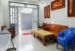 Chủ cần bán nhanh nhà 2 tầng 87m2, gồm 3 phòng ngủ, tặng nội thất.... Bán nhà riêng tại Tân Đông Hiệp, Hồ Chí Minh 01