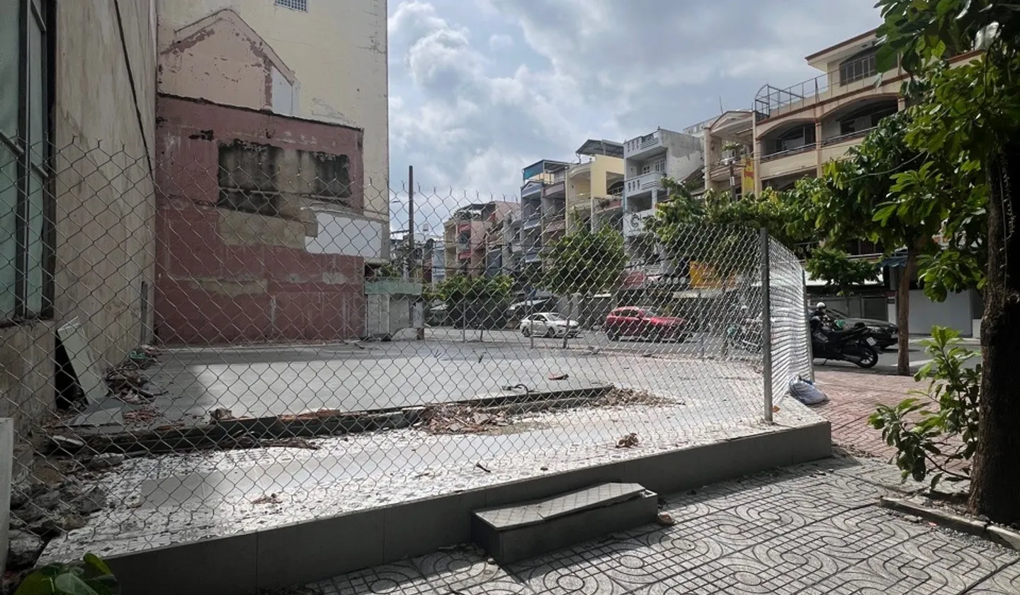 Bán đất mặt tiền Trần Văn Kiểu, Phường 10, Quận 6, 232m2, căn góc 11x22. Giá 43 tỷ... Bán đất tại Bình Phú, Hồ Chí Minh 01