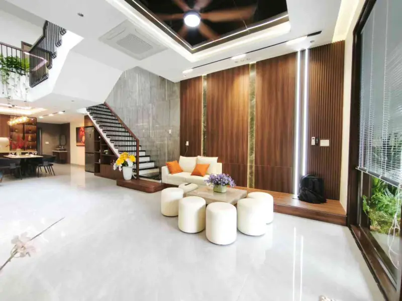 Bán nhà mặt phố 3 tầng hướng Nam tại Hoà Xuân, Đà Nẵng, diện tích 115m2, giảm giá 360 triệu... Bán nhà mặt phố tại Hòa Xuân, Đà Nẵng 01