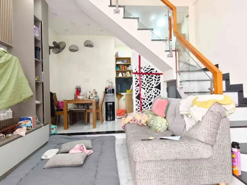 Bán nhà riêng 2 tầng pháp lý cơ sở tại phường Tân Phú, Hồ Chí Minh, diện tích gần 30m², giá 4.95 tỷ... Bán nhà riêng tại Tân Phú, Hồ Chí Minh 01
