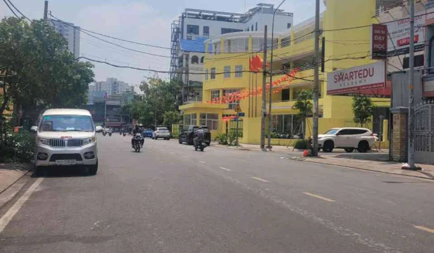 Tòa nhà 6 tầng mặt tiền Chợ Lớn - Kinh doanh siêu lợi nhuận... Bán nhà mặt phố tại Bình Phú, Hồ Chí Minh 01