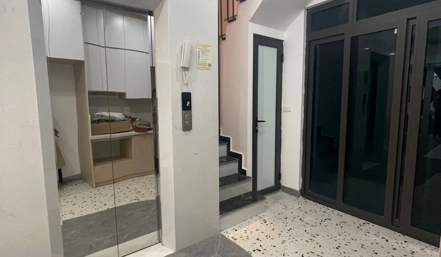 BÁN NHÀ BA ĐÌNH -PHAN ĐÌNH PHÙNG NGỌC HÀ NHÀ XÂY MỚI 6 TẦNG THANG MÁY GIÁ 10,6 TỶ... Bán nhà riêng tại Ngọc Hà, Hà Nội 01