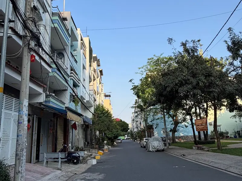 Bán nhà mặt phố quận 6, 64m2, 5 tầng, mặt tiền 4m, pháp lý chuẩn,view công viên ,rất thoáng mát.... Bán nhà mặt phố tại Bình Phú, Hồ Chí Minh 01