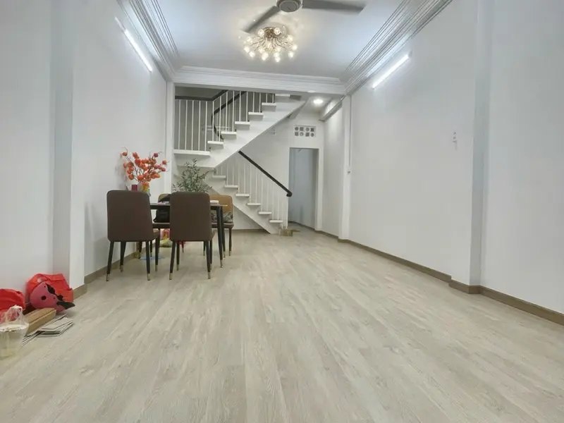 Nhà đẹp 4PN tại Đức Nhuận, TP.HCM - Sống tiện nghi, giá hợp lý... Bán nhà riêng tại Đức Nhuận, Hồ Chí Minh 01
