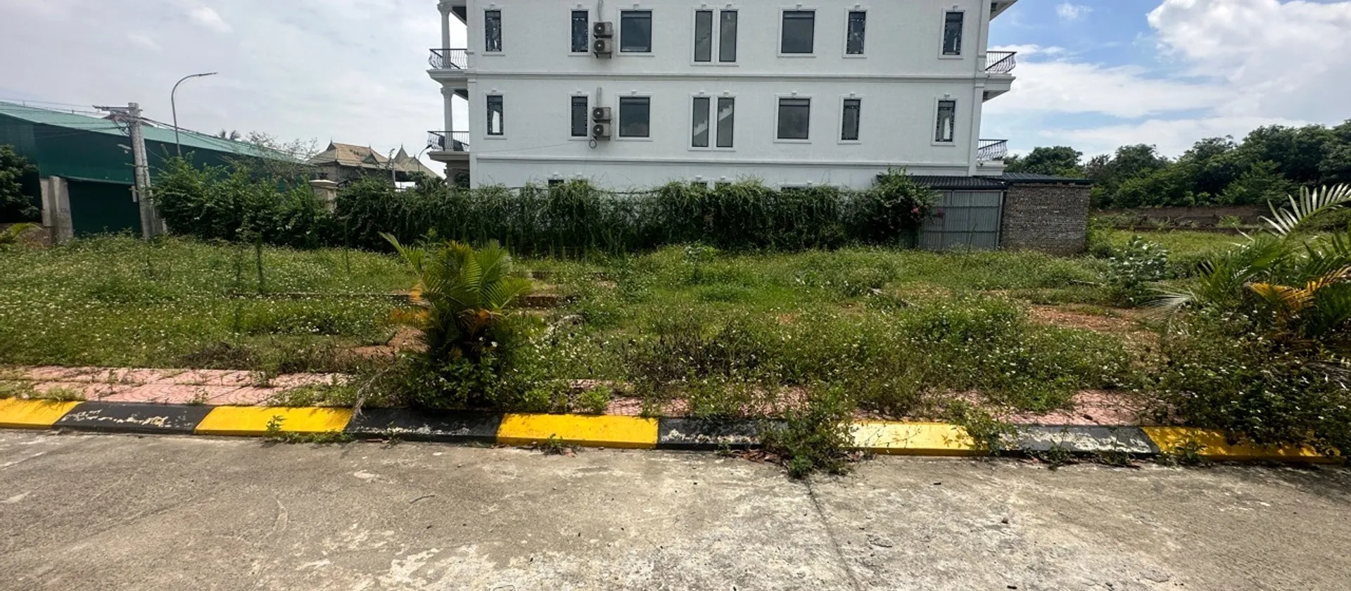 Bán đất thổ cư 100m² tại xã với mặt ngõ ô tô 7 chỗ, pháp lý rõ ràng... Bán đất tại Kim Anh, Hà Nội 01