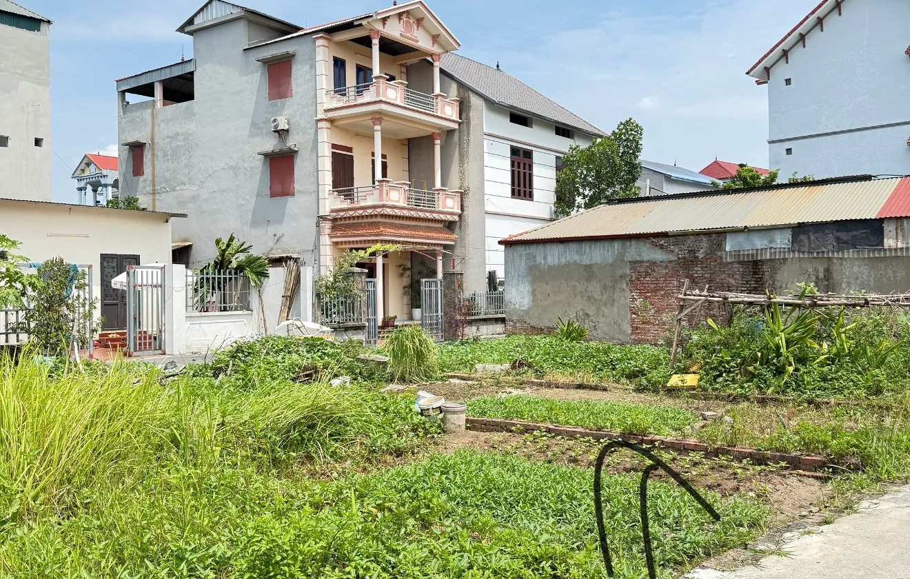 🔥ĐẤT QUAN ÂM BẮC HỒNG ,
PHÚC THỊNH 55m NHỈNH 3TỶ... Bán đất tại Phúc Thịnh, Hà Nội 01