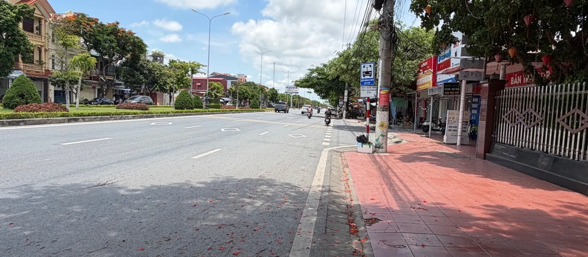 Nhà mặt phố rộng 6m ngay trung tâm Phạm Văn Đồng, cơ hội vàng đầu tư kinh doanh... Bán nhà mặt phố tại Dương Kinh, Hải Phòng 01