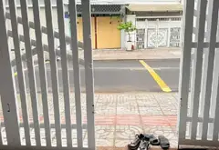 Bán nhà mặt phố Huỳnh Thị Đồng, Trung tâm Nhà Bè, 3 tầng, mặt tiền 4.6m, diện tích 62m2... Bán nhà mặt phố tại Nhà Bè, Hồ Chí Minh 03