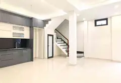 Nhà Lô Góc 4 Tầng Cực Đẹp Trên Phố Lạch Tray, 3 Mặt Thoáng - Đỉnh Cao Sống Sang... Bán nhà riêng tại Gia Viên, Hải Phòng 01