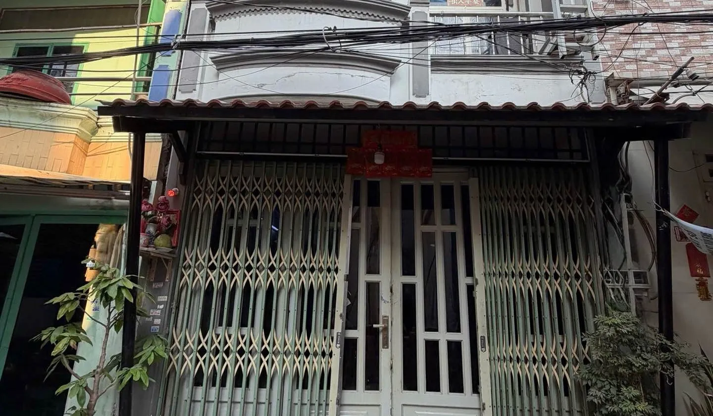 Nhà 2 tầng đẹp, giá sốc gần trung tâm Bình Tân... Bán nhà riêng tại Bình Trị Đông, Hồ Chí Minh 01