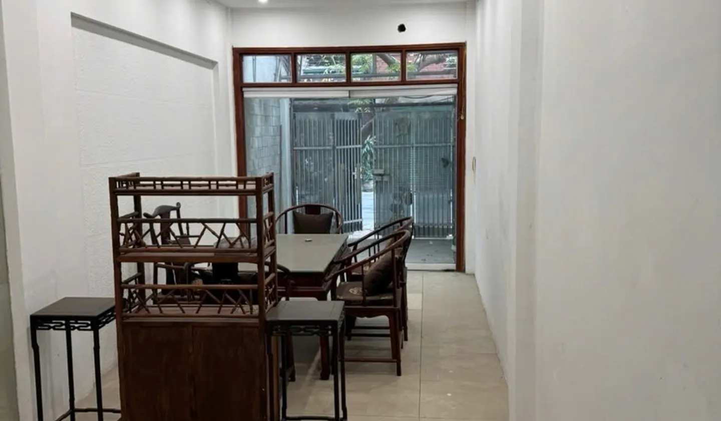 ASIÊU PHẨM - MẶT PHỐ -  1 MẶT NGÕ Ô TÔ TRÁNH  - KINH DOANH  ĐỈNH + Mô tả: ✅ Nhà nằm vị trí đẹp hai... Bán nhà mặt phố tại Thanh Xuân, Hà Nội 01