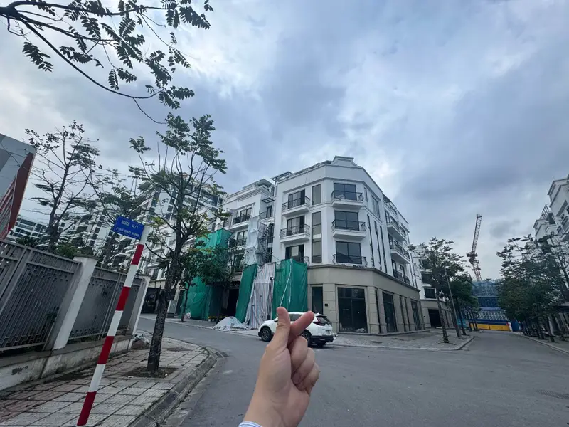 BÁN BIỆT THỰ LIỀN KỀ THE DIAMOND POINT PHÚC ĐỒNG 109.6M2- 5 TẦNG LÔ GÓC - 46.5 TỶ... Bán biệt thự, liền kề tại Việt Hưng, Hà Nội 01