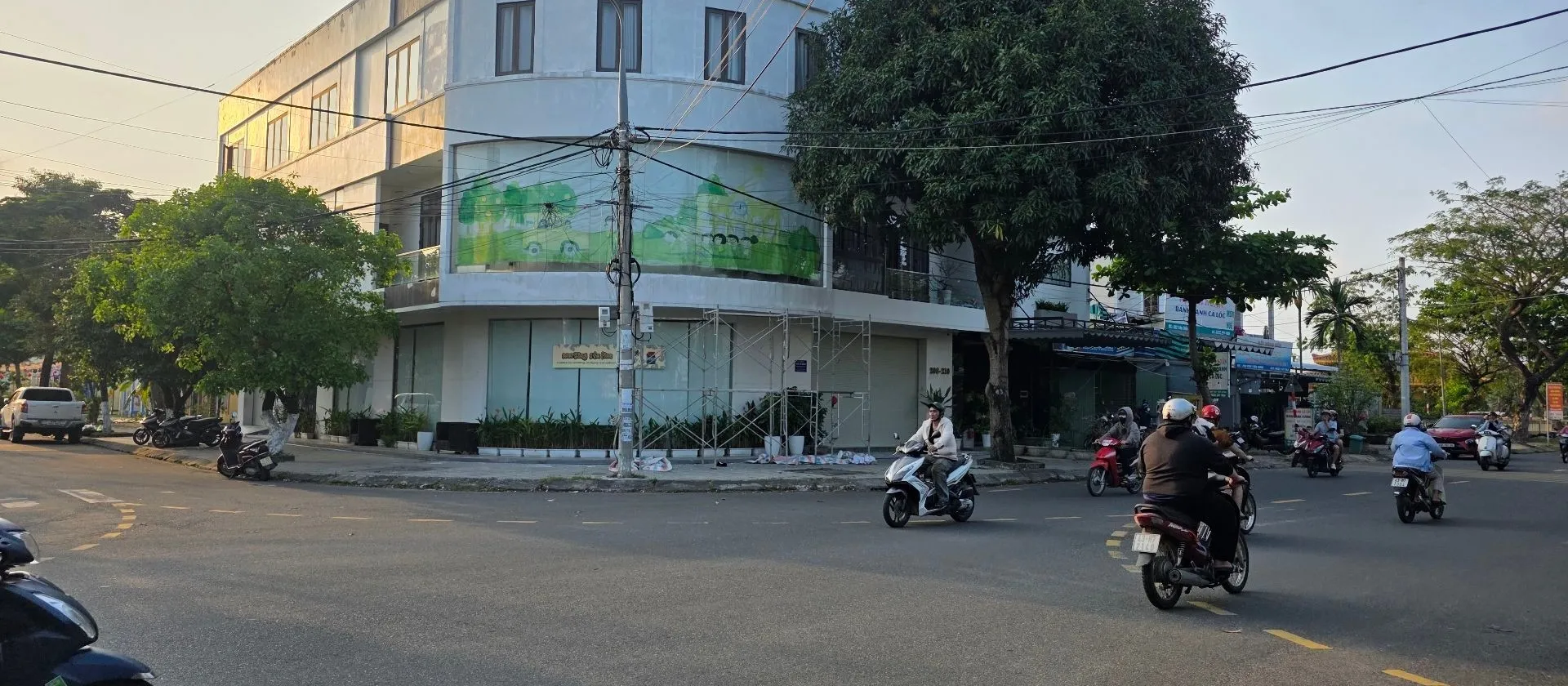 Tòa nhà văn phòng góc 2 mặt tiền siêu đẹp tại Cẩm Lệ... Bán nhà mặt phố tại Hòa Xuân, Đà Nẵng 01
