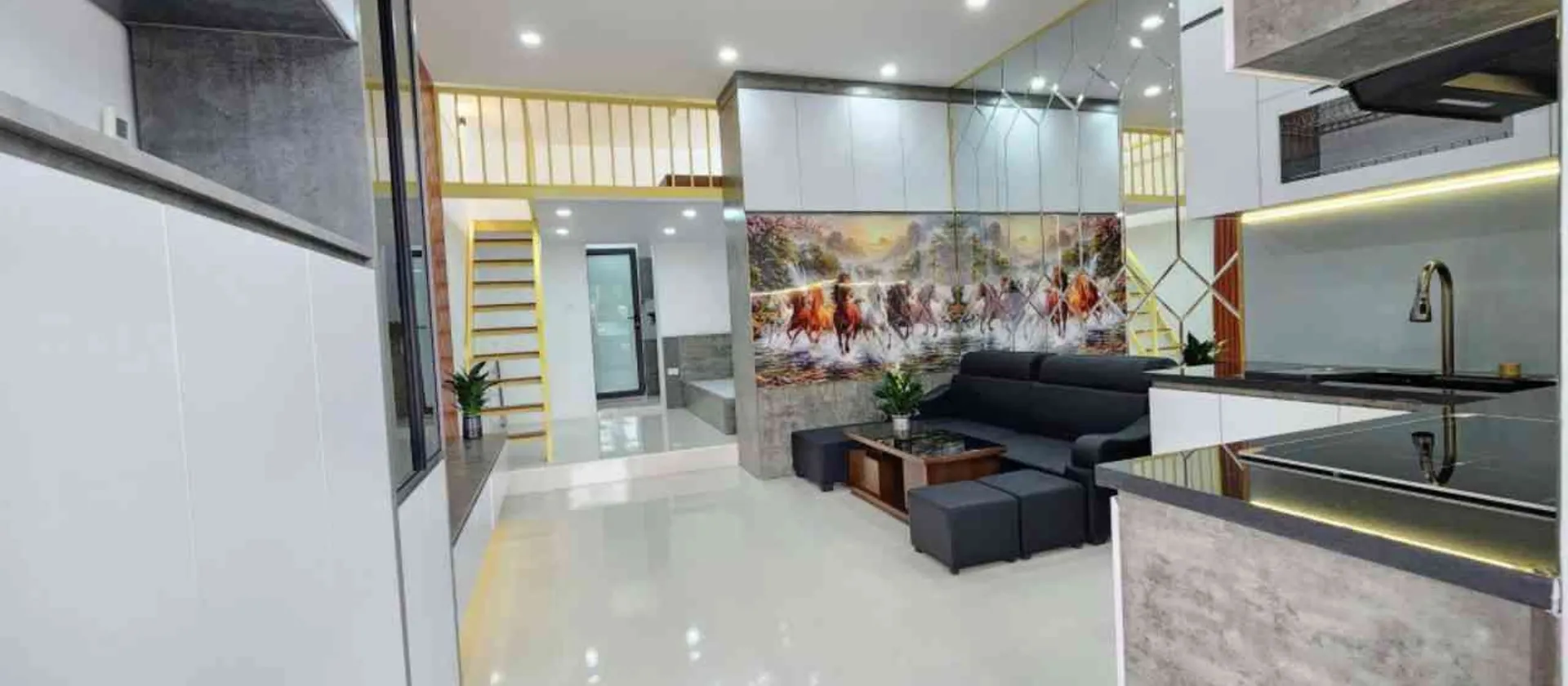 CĂN HỘ TT HAI BÀ TRƯNG- SỬ DỤNG 50M, 3NGỦ, 2WC- FULL NỘI THẤT- Ở LUÔN- Ô TÔ ĐỖ CHÂN CẦU THANG.... Bán căn hộ chung cư tại Hai Bà Trưng, Hà Nội 01