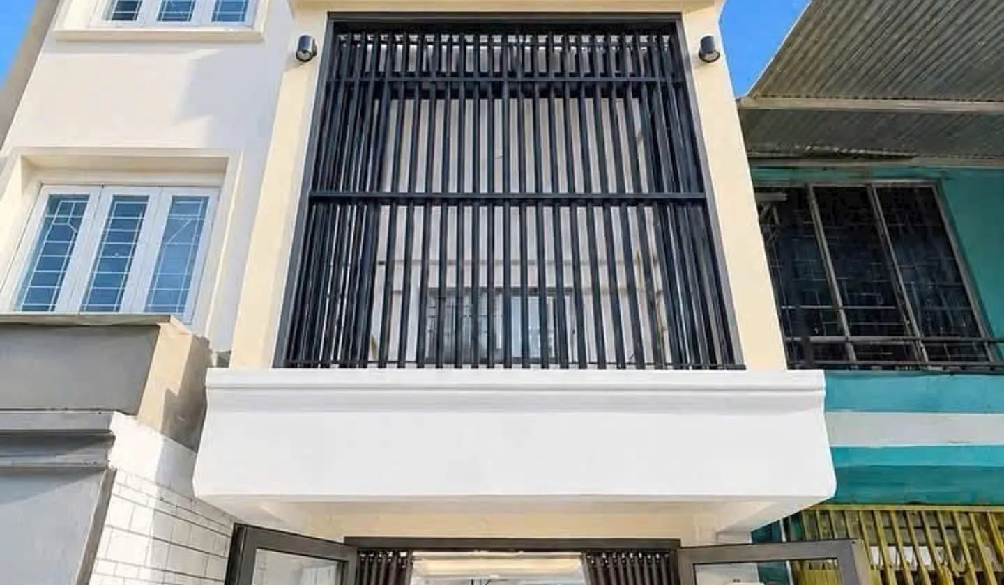 Giảm ngay nửa tỉ, nhà mới đẹp, hẻm 1 trục, giáp q1, 3 tầng 3pn (sân thượng). PL chuẩn, hc đủ... Bán nhà riêng tại Thạnh Mỹ Tây, Hồ Chí Minh 01