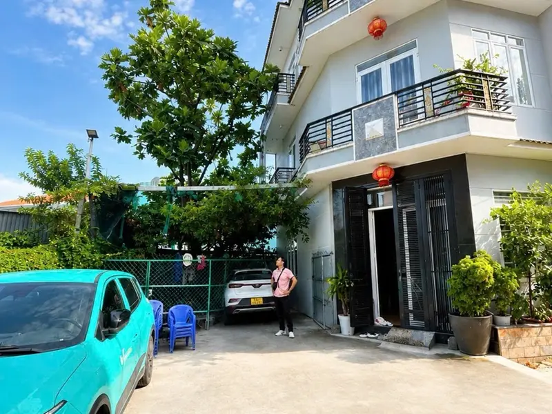 Bán nhà 4 tầng 50m2, sân gara, hẻm thông thoáng tại quận trung tâm... Bán nhà riêng tại Nhà Bè, Hồ Chí Minh 01