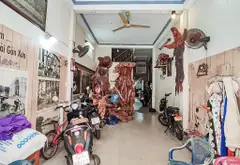 ĐỐI DIỆN CHỢ TÂN BÌNH - 2 TRƯỜNG HỌC TRƯỚC MẶT - VÀI BƯỚC CHẠM MT - HẺM TO VẬT VÃ - DT LỚN (105M)... Bán nhà riêng tại Bảy Hiền, Hồ Chí Minh 04