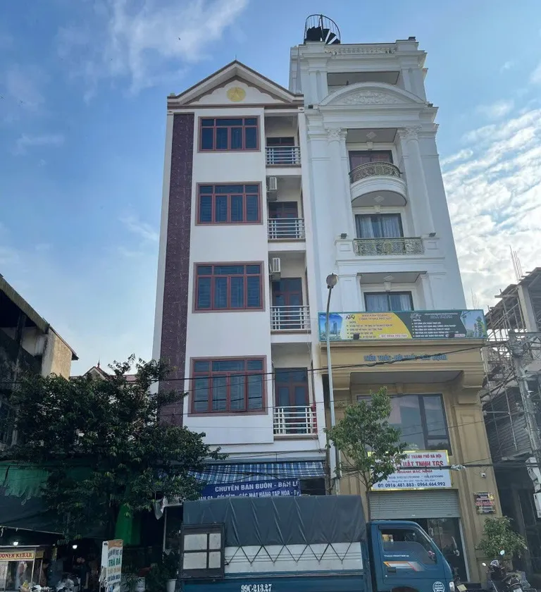 Nhà Mặt Phố Đỉnh Có Thang Máy, Ô Tô Tránh Kinh Doanh Sầm Uất... Bán nhà mặt phố tại Tiên Du, Bắc Ninh 01