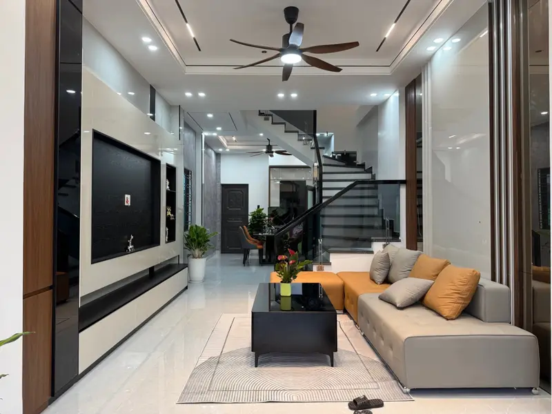 Nhà 3 tầng thiết kế tân cổ điển tại trung tâm phường An Hồng... Bán nhà riêng tại Hồng An, Hải Phòng 01