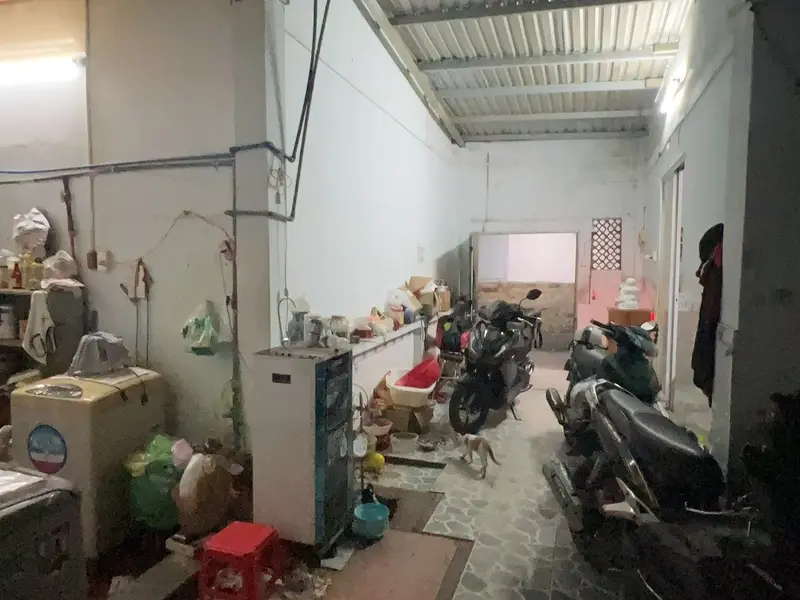 Nhà rộng 8m mặt tiền trung tâm Quận 10, 2 tầng, 5 phòng ngủ... Bán nhà riêng tại Hòa Hưng, Hồ Chí Minh 01