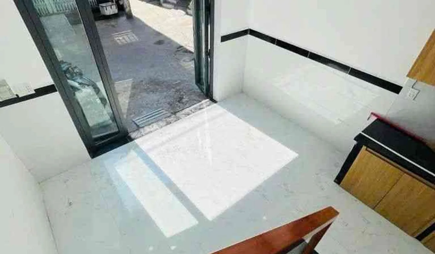 Nhà 2 tầng góc 2 mặt tiền, hẻm ô tô Lạc Long Quân, giá quanh 3 tỷ... Bán nhà riêng tại Bảy Hiền, Hồ Chí Minh 01