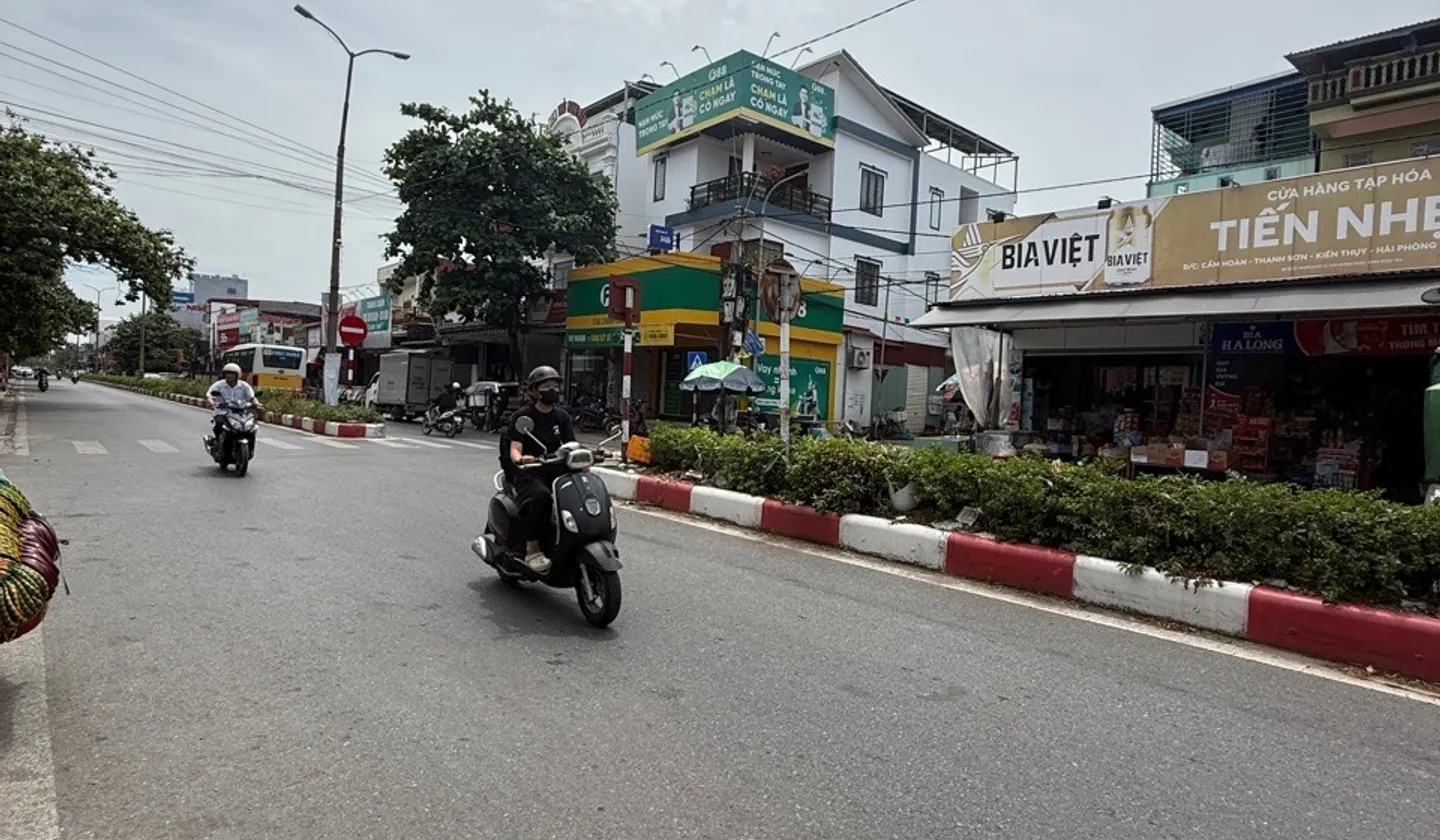 Cơ hội sở hữu đất nền vị trí đẹp tại thôn Cẩm Hoàn khu vực phát triển thuận tiện giao thông... Bán đất tại Kiến Thụy, Hải Phòng 01