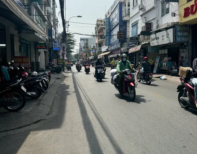 Nhà lô góc Đồng Đen trung tâm Tân Bình, mức giá hợp lý... Bán nhà mặt phố tại Tân Bình, Hồ Chí Minh 01