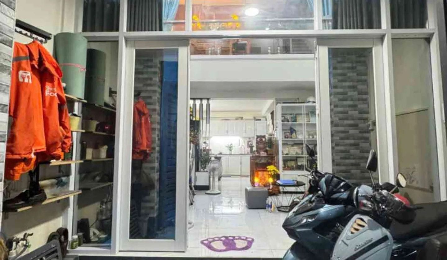 NHÀ 3 TẦNG DTSD 68M2 NGAY ĐỖ XUÂN HỢP CHỈ NHỈNH 4 TỶ... Bán nhà riêng tại Phước Long, Hồ Chí Minh 01