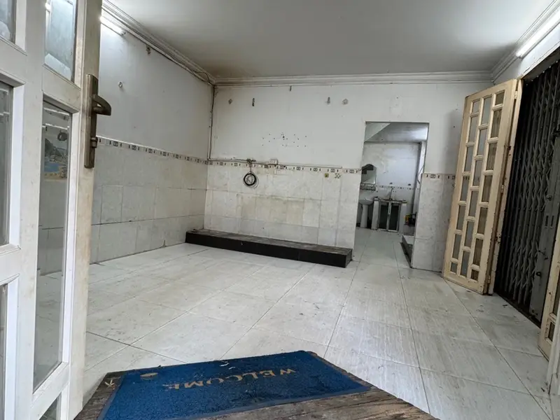 Nhà lô góc 2 tầng tại Bình Phú, Quận 6, giá 6.7 tỷ... Bán nhà mặt phố tại Bình Phú, Hồ Chí Minh 01