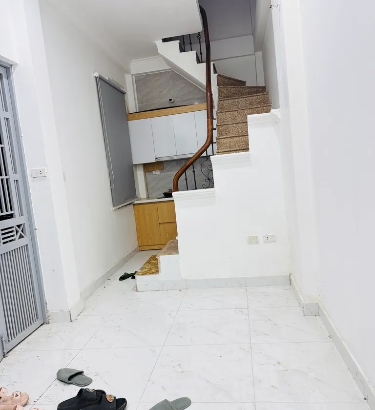 Nhà 4 tầng nhỏ xinh, giá tốt tại Khương Thượng... Bán nhà riêng tại Kim Liên, Hà Nội 01