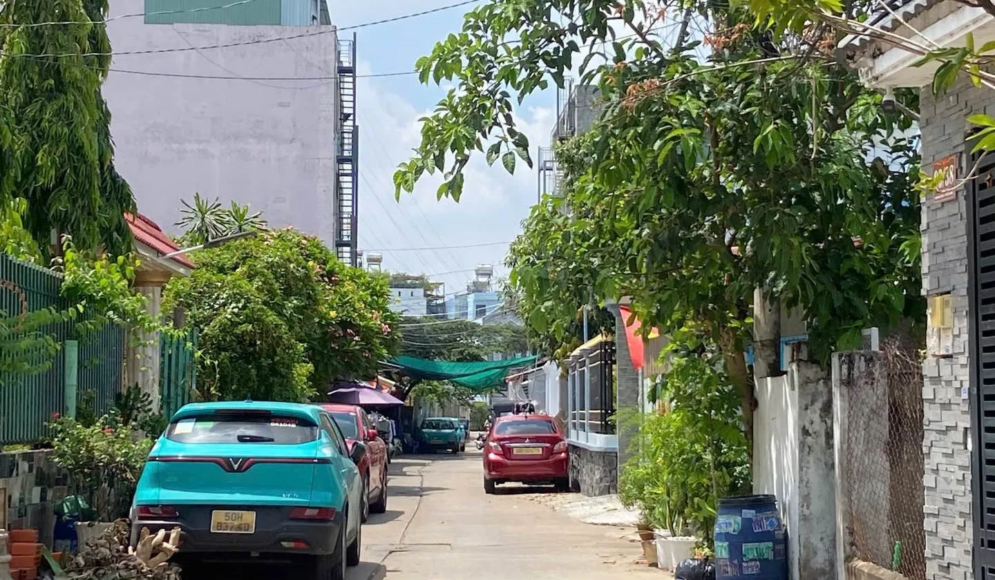 Bán Nhà Phạm Đăng Giảng - Lê Trọng Tấn - Hẻm xe tải thông - Gần 100m2. - 5.8tỉ nhỉnh.... Bán nhà riêng tại Bình Hưng Hòa, Hồ Chí Minh 01