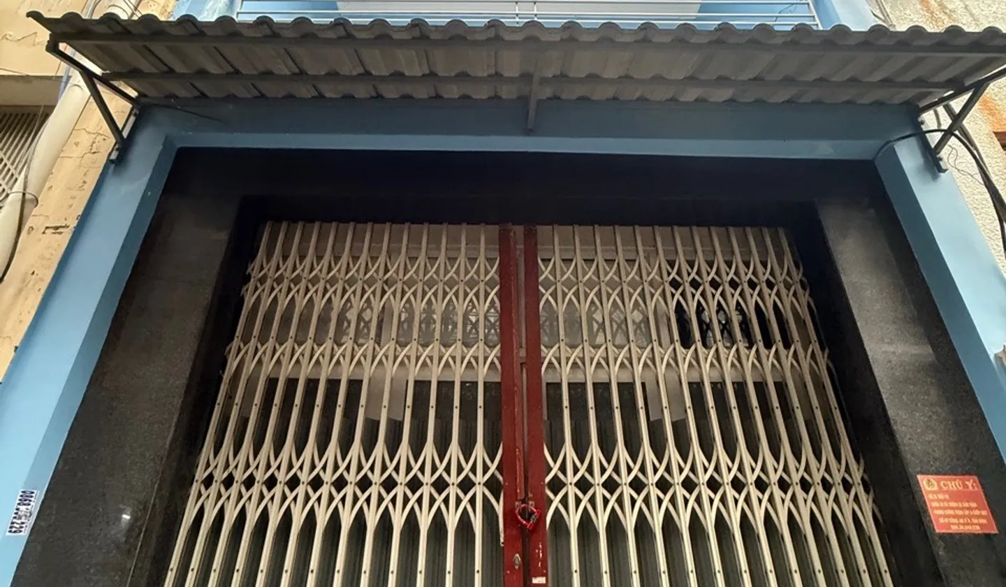 Nhà 2 tầng tiện nghi sát chợ Ông Hoàng, Tân Bình... Bán nhà riêng tại Tân Hòa, Hồ Chí Minh 01