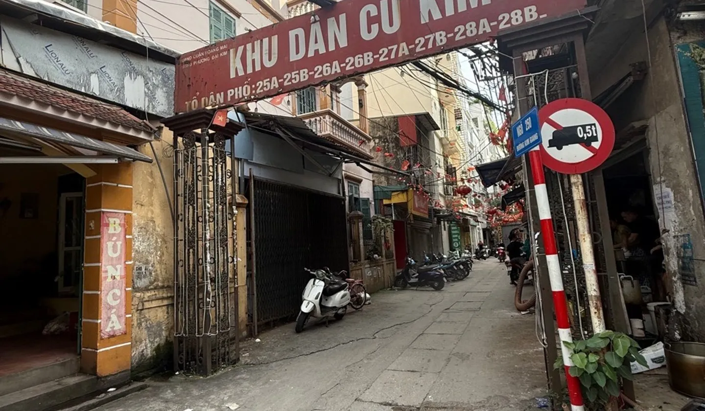 Bán đất đẹp tại Kim Giang, diện tích 40m² hướng Đông Bắc, pháp lý rõ ràng... Bán đất tại Định Công, Hà Nội 01