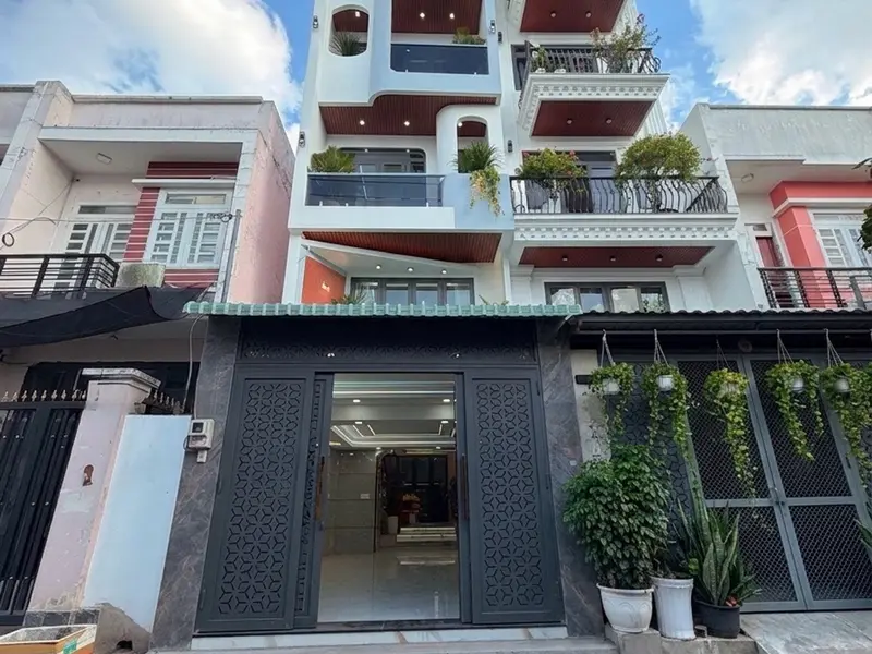 Nhà đẹp mới xây BTCT 5tầng full nội thất... Bán nhà riêng tại Bình Hưng Hòa, Hồ Chí Minh 01