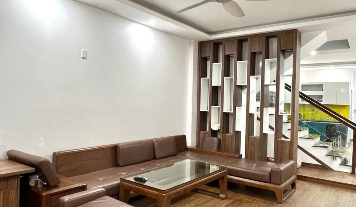 Bán nhà riêng 3 tầng tại trung tâm TP Hạ Long, diện tích 66,2m², mặt tiền 4,5m, hướng Nam... Bán nhà riêng tại Hạ Long, Quảng Ninh 01