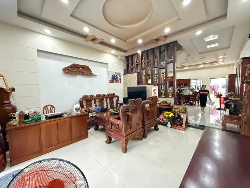 Biệt thự hiện đại hai mặt tiền hướng công viên giữa trung tâm Quận 12... Bán nhà riêng tại Trung Mỹ Tây, Hồ Chí Minh 01