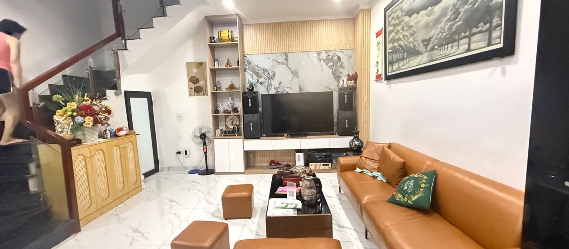 Nhà đẹp xây mới .đê la thành .xã đàn trung phụng
Gần hồ đắc di ĐH bách-kinh xây-ĐH ngân hàng
ĐH Y... Bán nhà riêng tại Văn Miếu - Quốc Tử Giám, Hà Nội 01