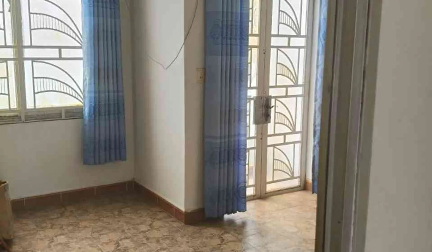 Tải thông gò vấp cạnh nhà thờ nữ vương hoà bình , chủ lâu đời xuất cảnh , 4.1 x 11m , hoàn công đủ... Bán nhà riêng tại An Hội Tây, Hồ Chí Minh 01