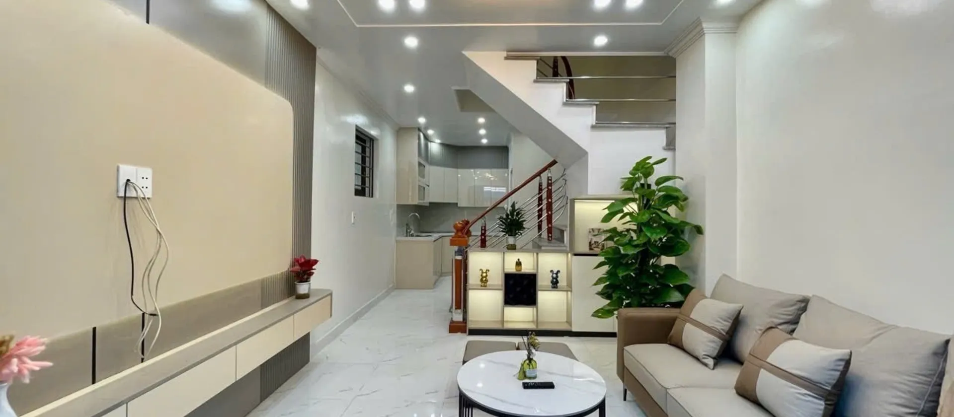 Nhà đẹp ngõ lớn Lạch Tray, vị trí trung tâm, đáng sở hữu ngay hôm nay... Bán nhà riêng tại Lê Chân, Hải Phòng 01