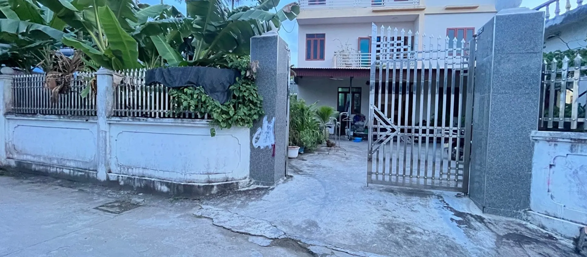 Nhà 3 tầng mặt tiền rộng, ngõ ô tô tránh, phù hợp vừa ở vừa kinh doanh cho thuê... Bán nhà riêng tại An Hải, Hải Phòng 01