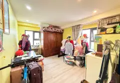 CĂN HỘ GẦN 70M² – NỘI THẤT SANG TRỌNG – CHỈ NHỈNH 6 TỶ – CHÂN CẦU NHẬT TÂN
💰 Giá chỉ nhỉnh 6 tỷ –... Bán căn hộ chung cư tại Vĩnh Thanh, Hà Nội 10