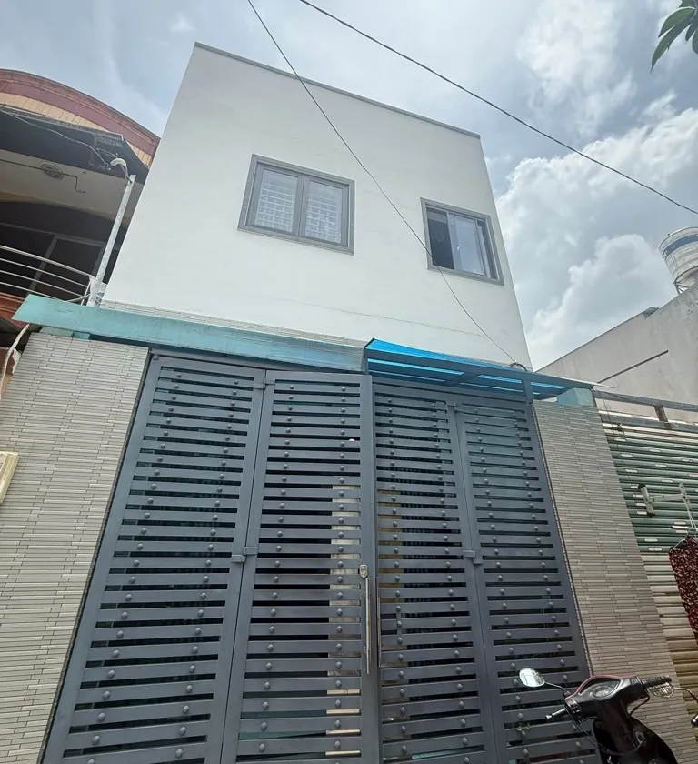 👉BÌNH TÂN -ĐƯỜNG SỐ 4 HẠ CÒN $4.45 TL
👉DT:40 M2( 5× 8)
👉 Kết cấu: 1 trệt, 1 lầu mới đẹp đúc BTCT... Bán nhà riêng tại Bình Hưng Hòa, Hồ Chí Minh 01