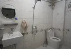 TRƯỚC NHÀ CÓ SÂN CHƠI CHO TRẺ CON SIÊU THOÁNG-TÔN ĐỨC THẮNG-4 TẦNG DÂN XÂY CHẮC CHẮN... Bán nhà riêng tại Đống Đa, Hà Nội 04