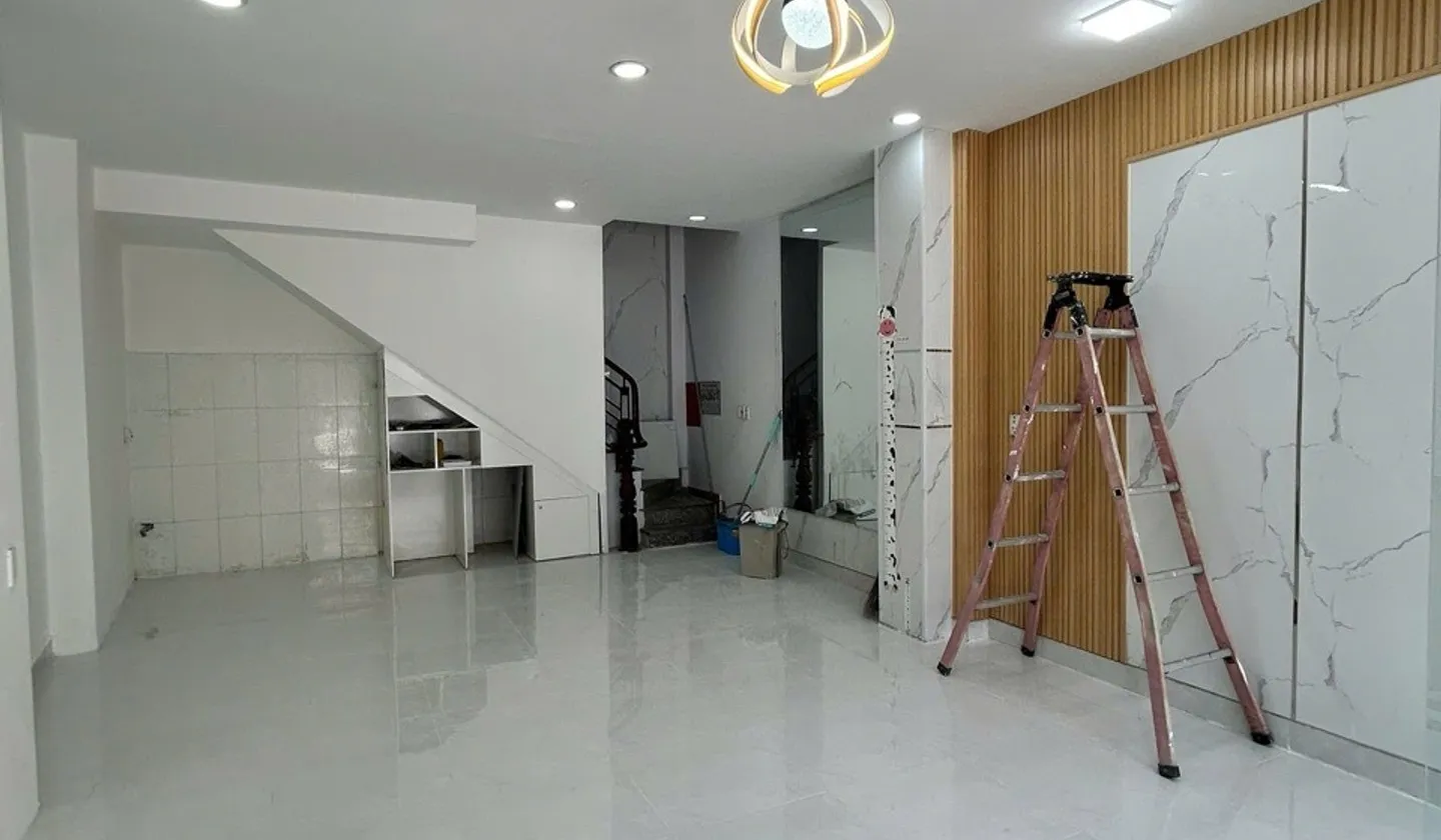 Nhà phố 4 tầng mặt tiền rộng, kinh doanh sầm uất giá hợp lý... Bán nhà mặt phố tại Tân Hòa, Hồ Chí Minh 01