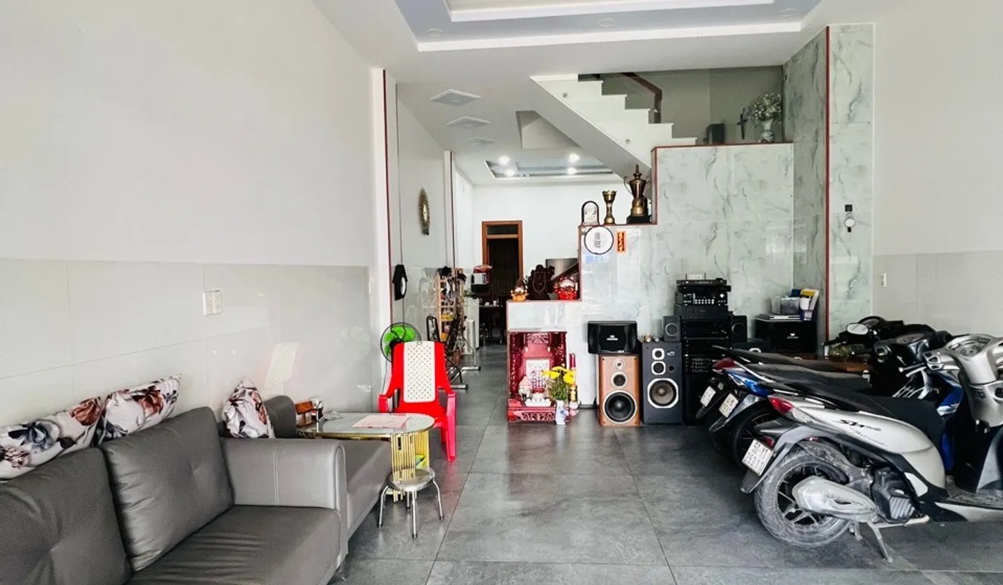 Bán nhà mặt phố 4 tầng, mặt tiền 5m, diện tích 100m2 tại Bình Tân... Bán nhà mặt phố tại Tân Tạo, Hồ Chí Minh 01