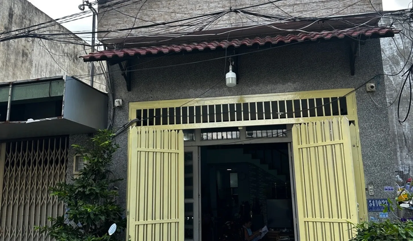 Nhà hẻm xe tải an ninh tuyệt đối tại Trung Mỹ Tây, cơ hội không thể bỏ lỡ... Bán nhà riêng tại Trung Mỹ Tây, Hồ Chí Minh 01