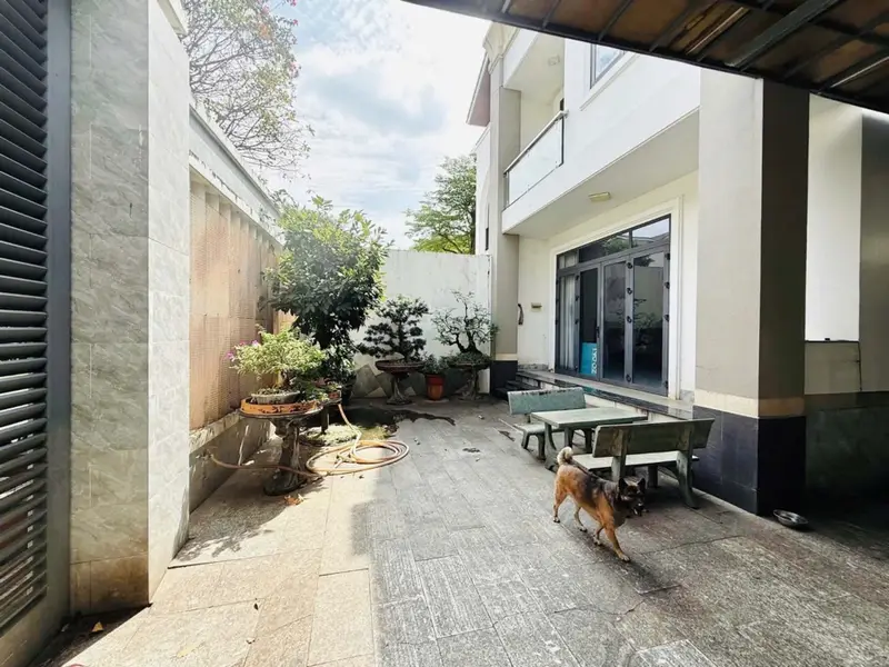 BIỆT THỰ GIẢM CHÀO 3 TỶ- 233M2- 10m*23m- 4 TẦNG- SÂN VƯỜN- ĐƯỜNG NHỰA 12M- AN NINH... Bán nhà mặt phố tại Phước Long, Hồ Chí Minh 01