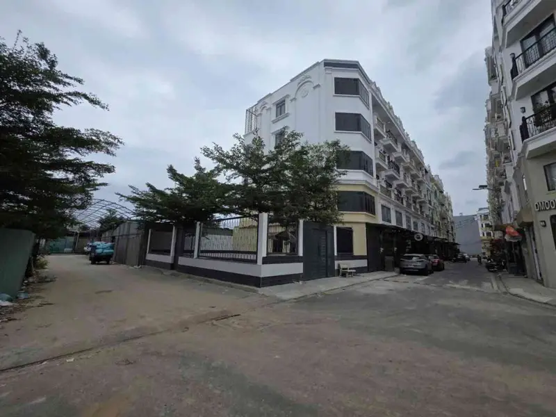 Căn góc mới đẹp, hơn 280m2, 11t nhỉnh, hxh né, khu đồng bộ cao tầng, dân trí an ninh... Bán nhà mặt phố tại Bình Trị Đông, Hồ Chí Minh 01